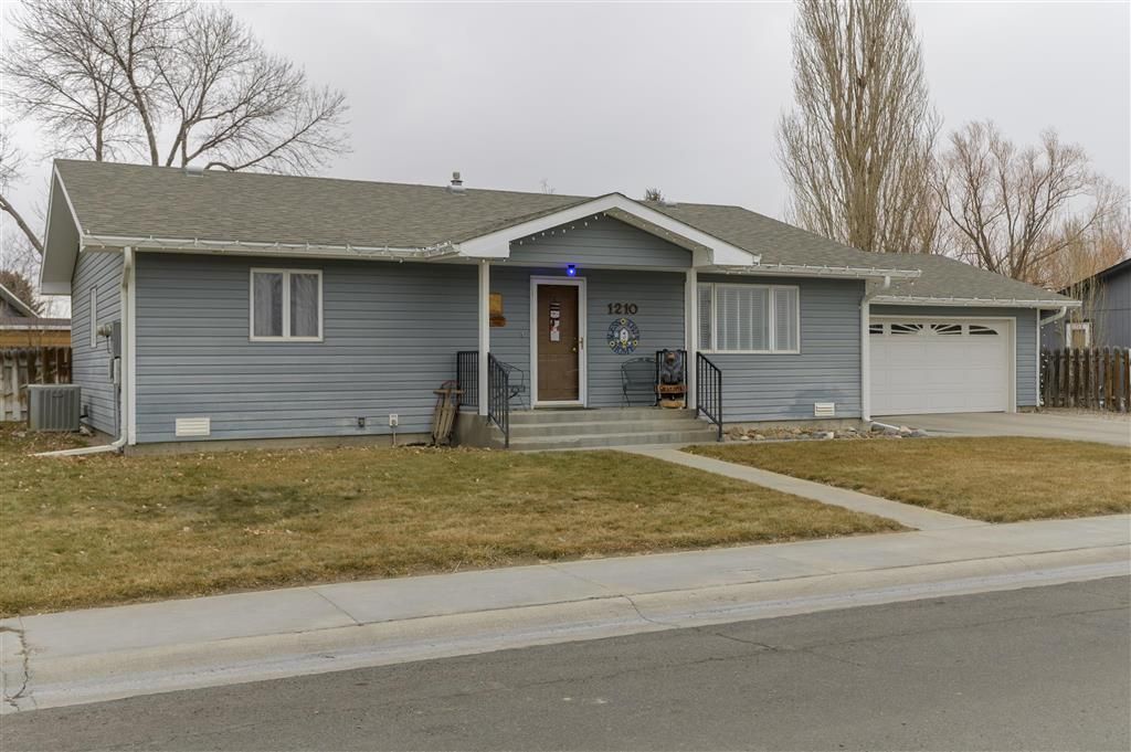 Photo of 1210 N Gilbert St, Powell, WY 82435 (MLS # 10031959)