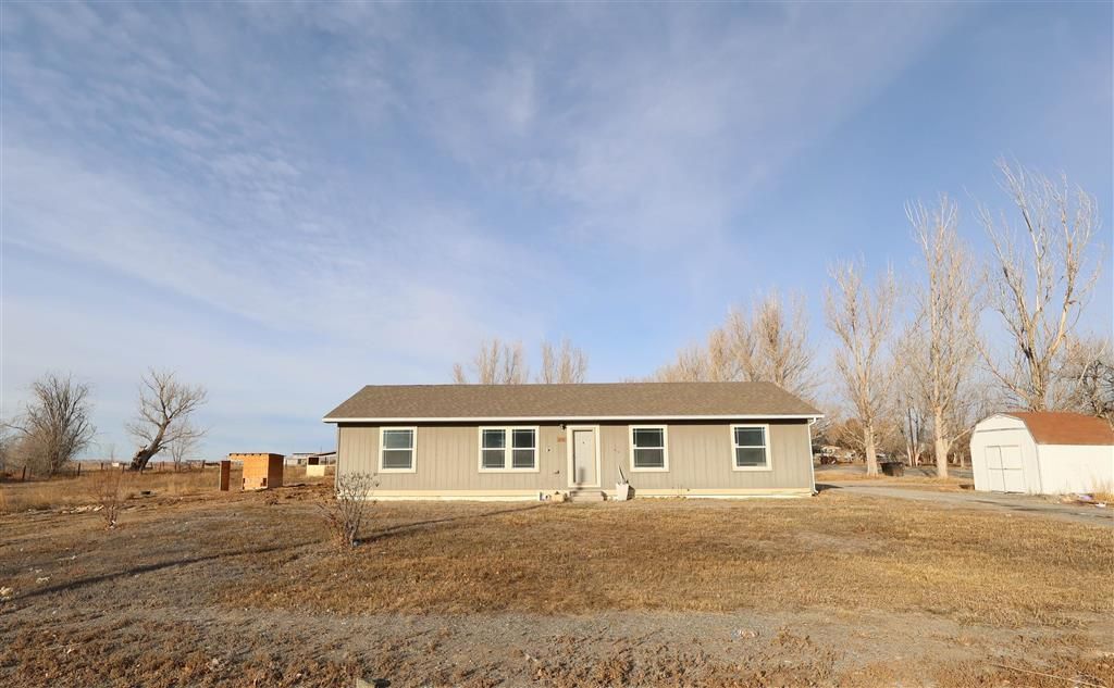Photo of 105 W 2nd St N St, Cowley, WY 82420 (MLS # 10031960)
