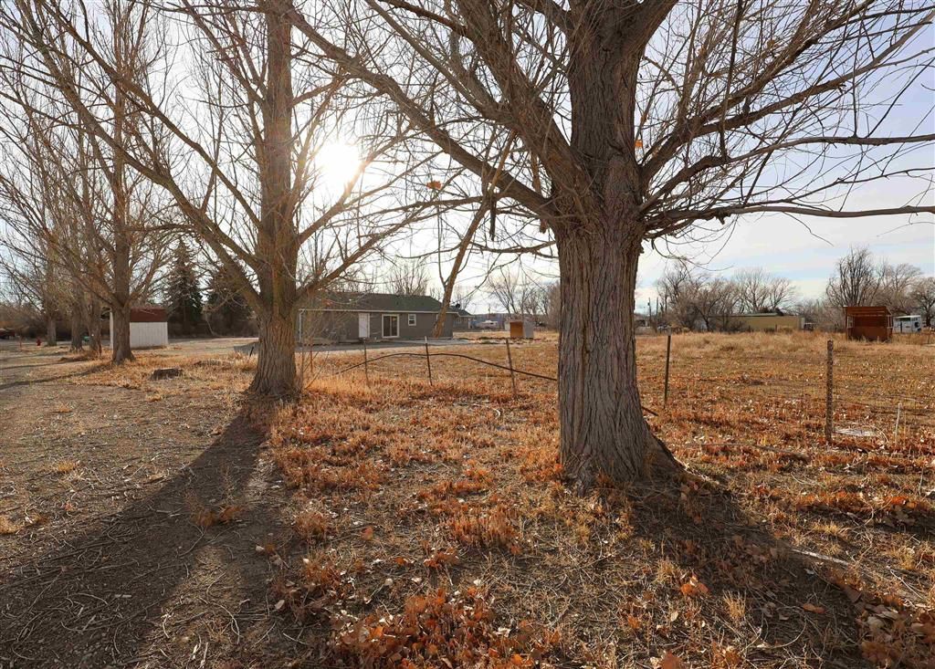 Photo of 105 W 2nd St N St, Cowley, WY 82420 (MLS # 10031960)