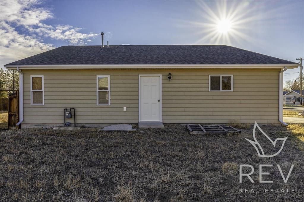 Photo of 2707 Central Ave, Cody, WY 82414 (MLS # 10032172)