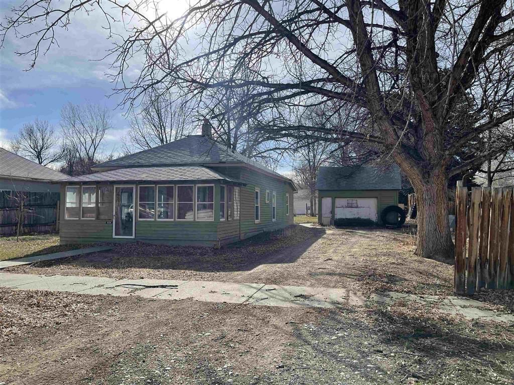 Photo of 506 6th St S St, Basin, WY 82410 (MLS # 10032214)