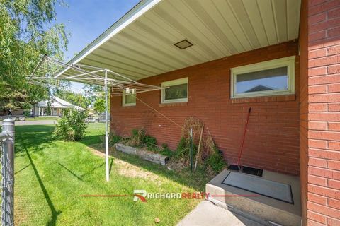 Tiny photo for 719 W B St, Basin, WY 82410 (MLS # 10031327)