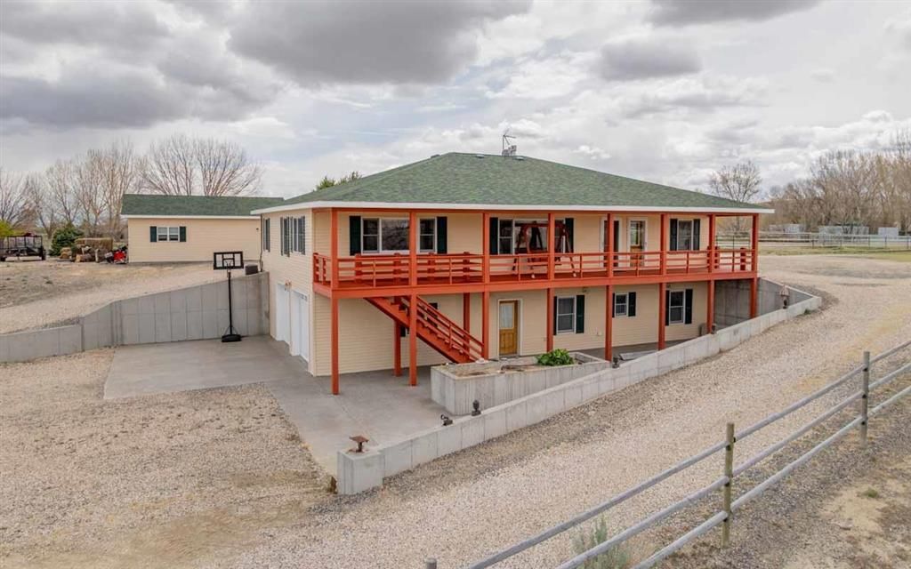 Photo of 1720 Eaglenest Tr, Powell, WY 82435 (MLS # 10032318)