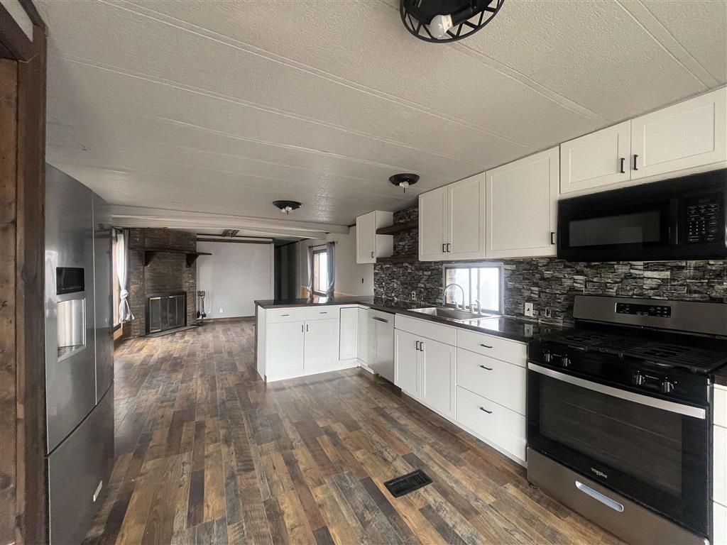 Photo of 333 S S Jones St #17, Powell, WY 82435 (MLS # 10032337)