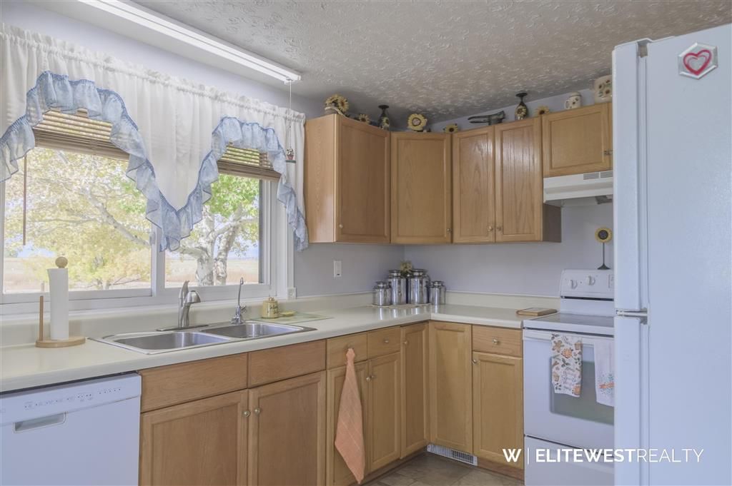 Photo of 1270 Road 5, Powell, WY 82435 (MLS # 10031767)