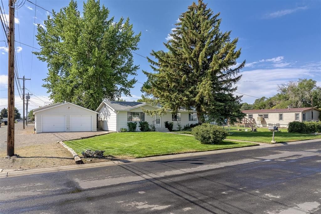 Photo of 842 E Adams St, Powell, WY 82435 (MLS # 10031867)