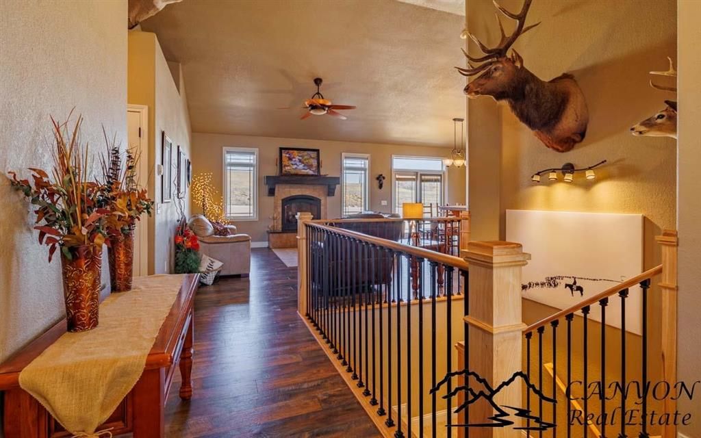 Photo of 801 River View Dr, Cody, WY 82414 (MLS # 10032197)