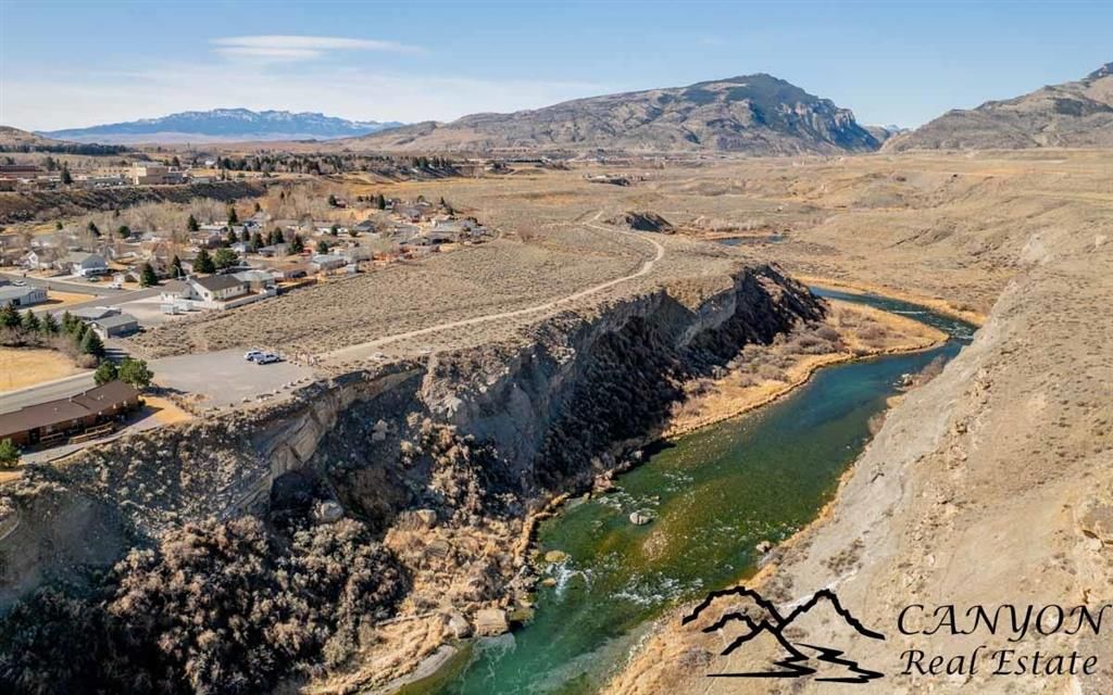 Photo of 801 River View Dr, Cody, WY 82414 (MLS # 10032197)