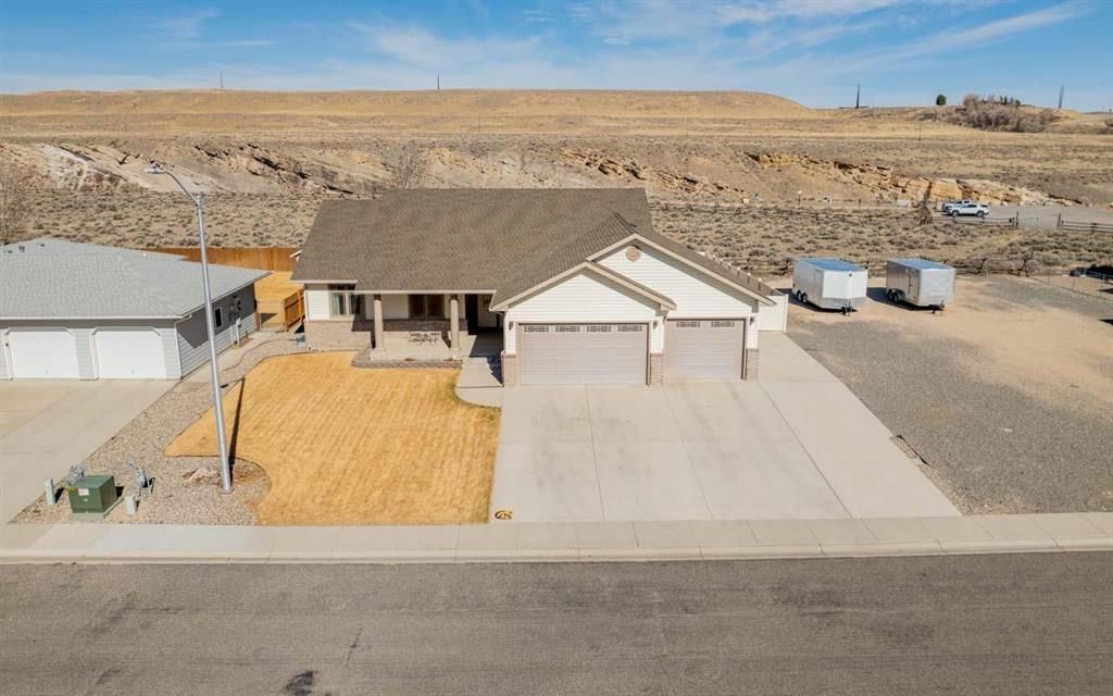 Photo of 801 River View Dr, Cody, WY 82414 (MLS # 10032197)