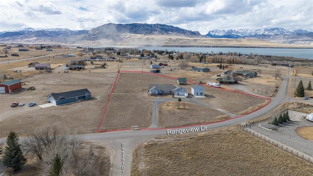 Photo of 25 Range View Dr, Cody, WY 82414 (MLS # 10032146)