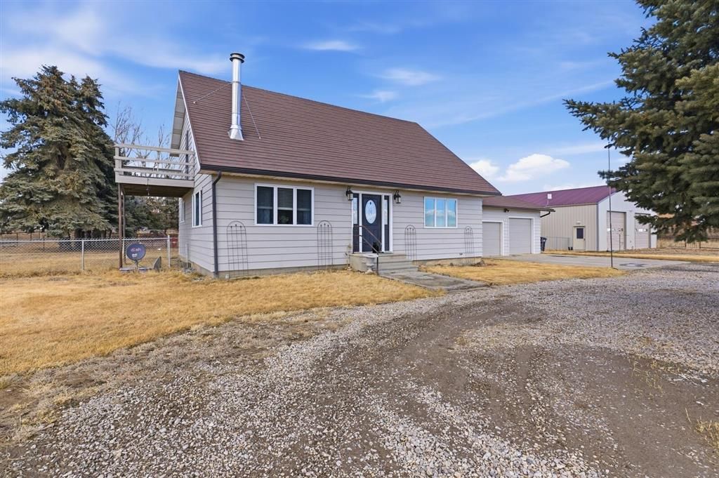 Photo of 1061 Lane 11 1/2, Powell, WY 82435 (MLS # 10032088)