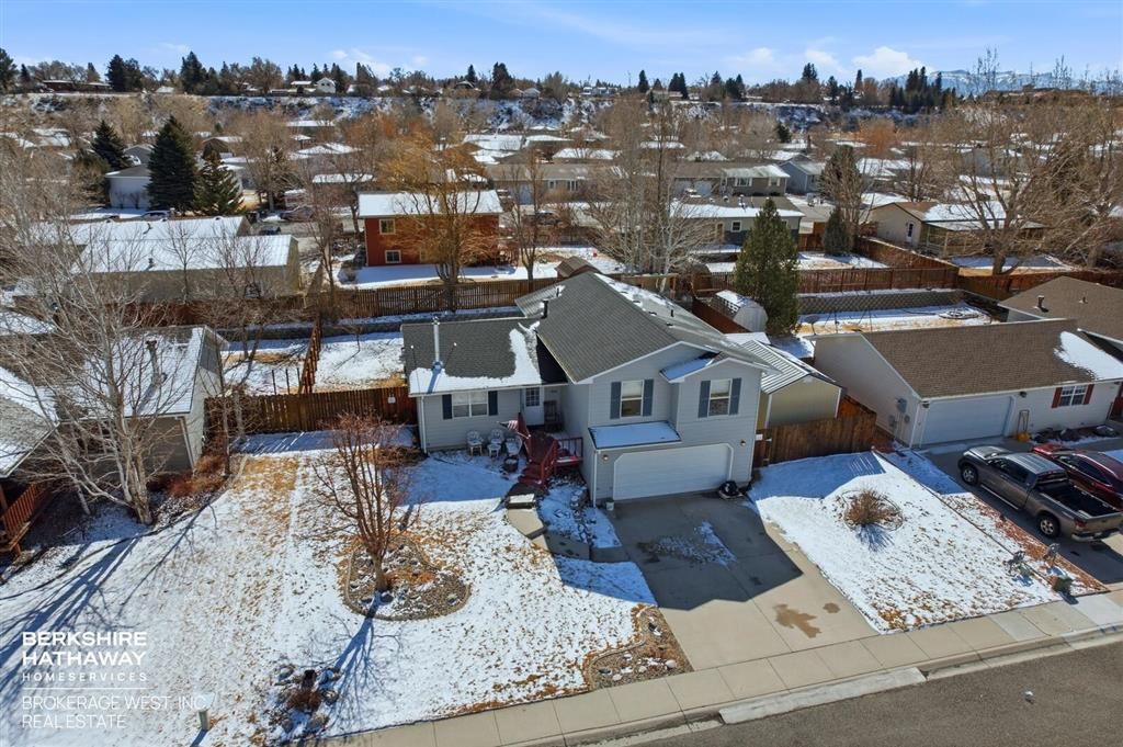 Photo of 1026 River View Dr, Cody, WY 82414 (MLS # 10032140)