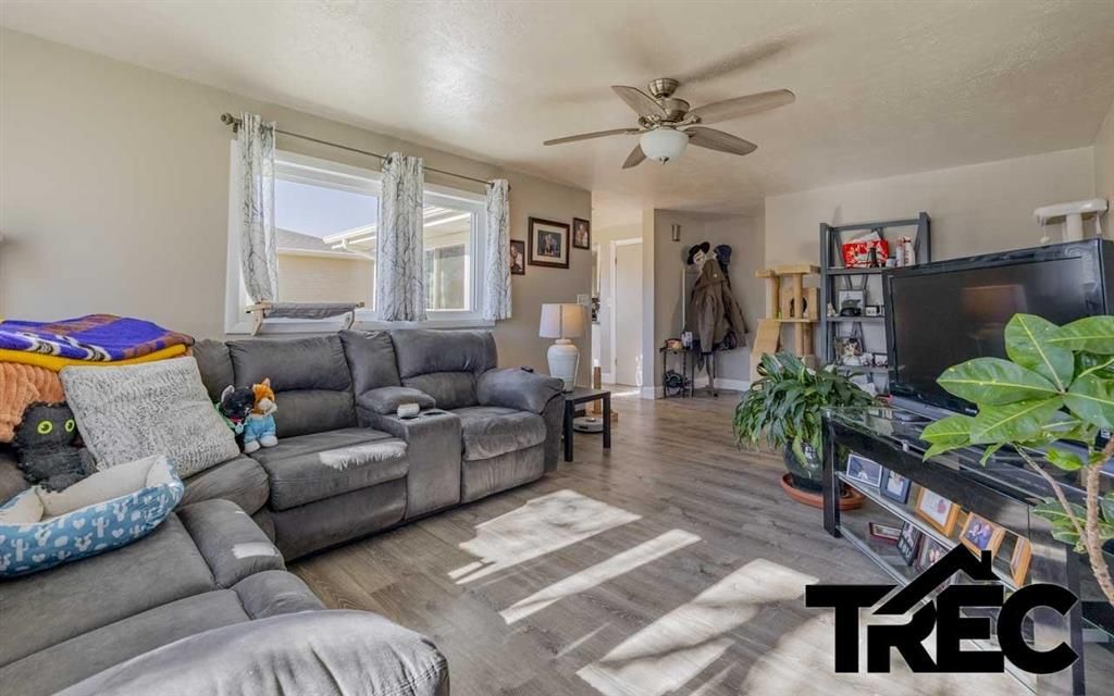 Photo of 542 Cary St, Powell, WY 82435 (MLS # 10032340)