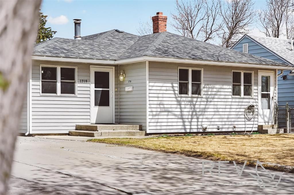 Photo of 1719 Bleistein Ave, Cody, WY 82414 (MLS # 10031230)