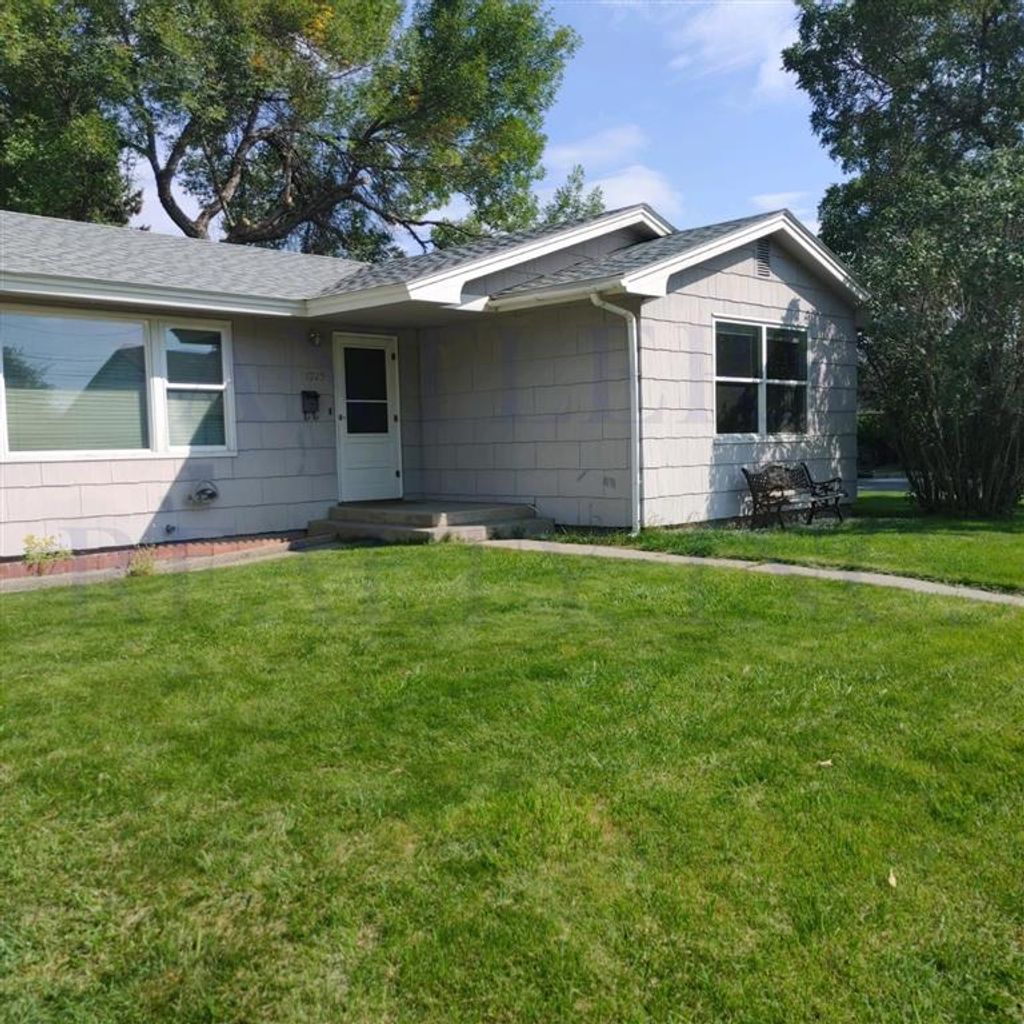 Photo of 1925 Stampede Ave, Cody, WY 82414 (MLS # 10032235)
