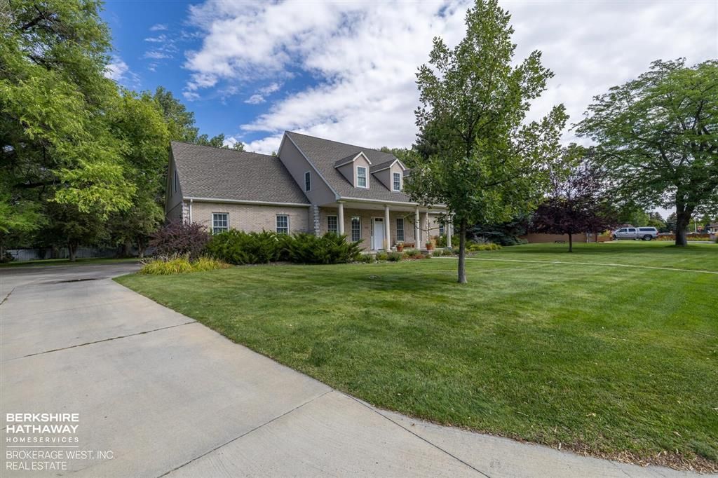 Photo of 1207 Sunshine Ave, Cody, WY 82414 (MLS # 10031685)