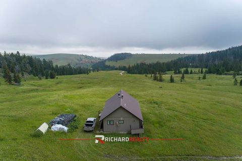 Tiny photo for 71 Painter Rd, Cody, WY 82414 (MLS # 10031571)