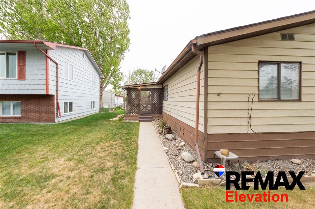 Photo of 916 N 7th ST, Greybull, WY 82426 (MLS # 10032384)