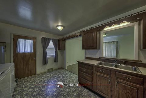 Tiny photo for 705 S 6th St, Basin, WY 82410 (MLS # 10031595)