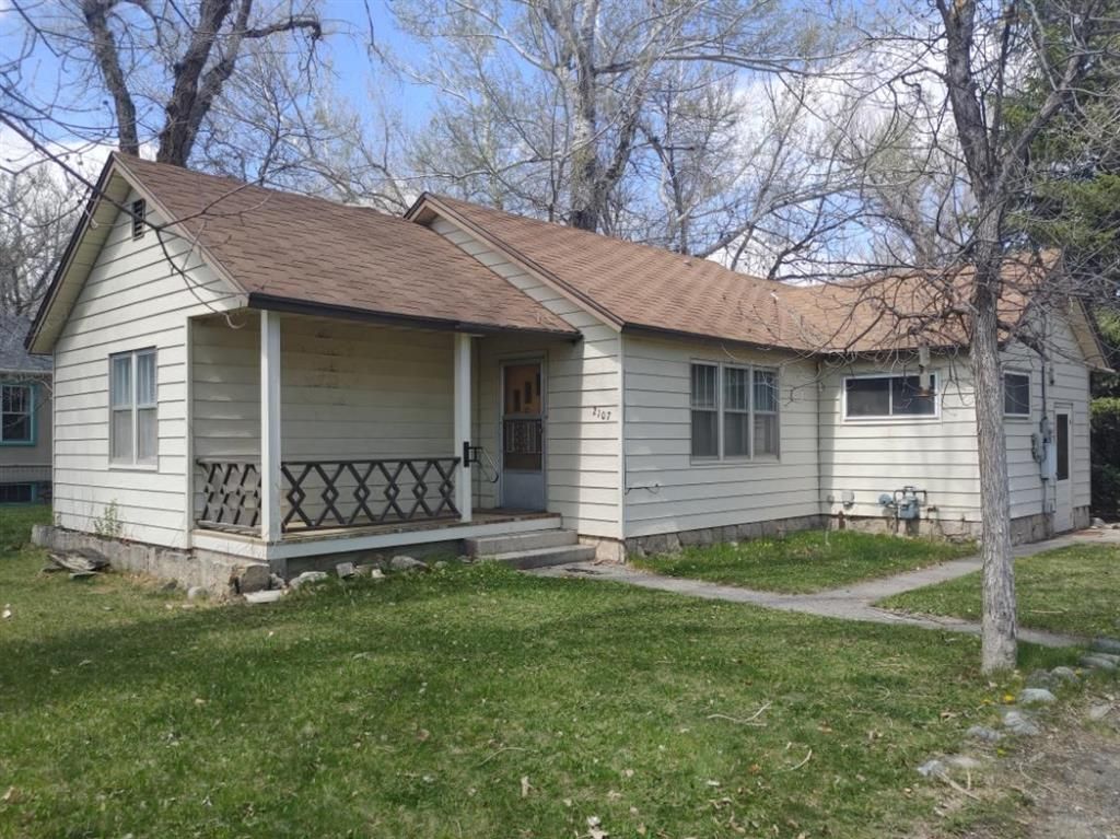 Photo of 2107 Gail Ln, Cody, WY 82414 (MLS # 10031762)