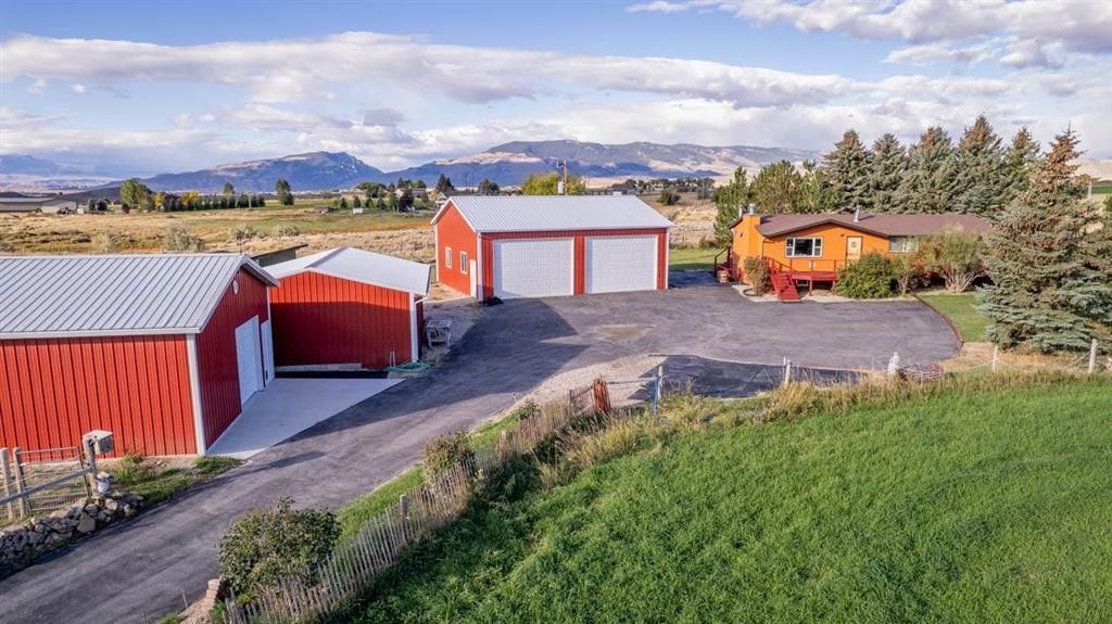 Photo of 35 Appaloosa Ln, Cody, WY 82414 (MLS # 10032245)