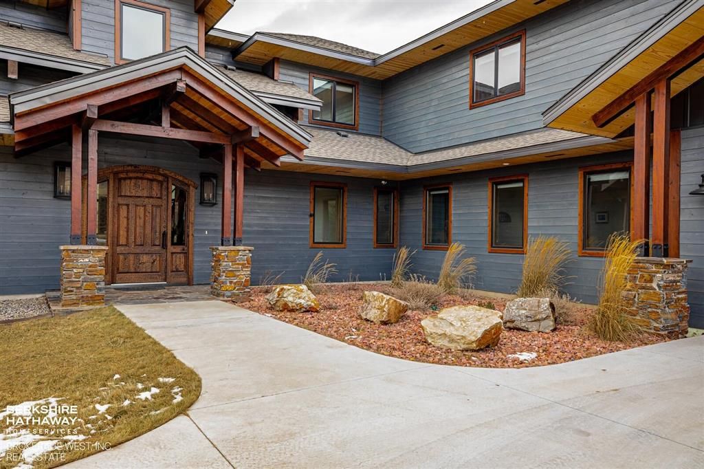 Photo of 72 Big Creek Dr, Cody, WY 82414 (MLS # 10032087)