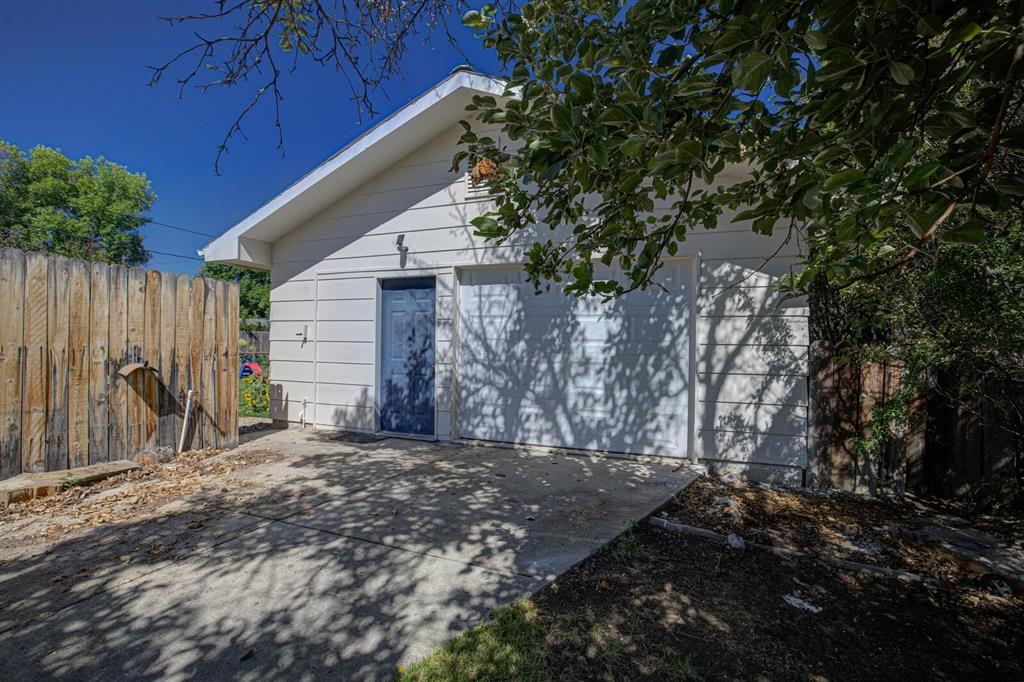 Cody, Wyoming 82414, United States, 3 Bedrooms Bedrooms, ,2 BathroomsBathrooms,Residential,Pending,45107