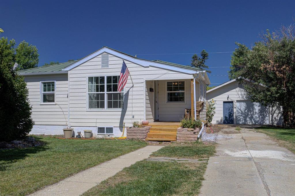 Cody, Wyoming 82414, United States, 3 Bedrooms Bedrooms, ,2 BathroomsBathrooms,Residential,Pending,45107