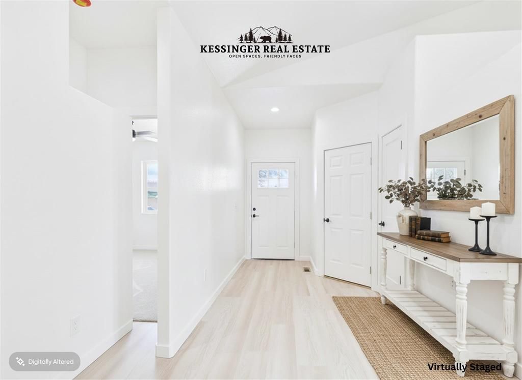 Photo of 272 Park Ave, Lovell, WY 82431 (MLS # 10032215)