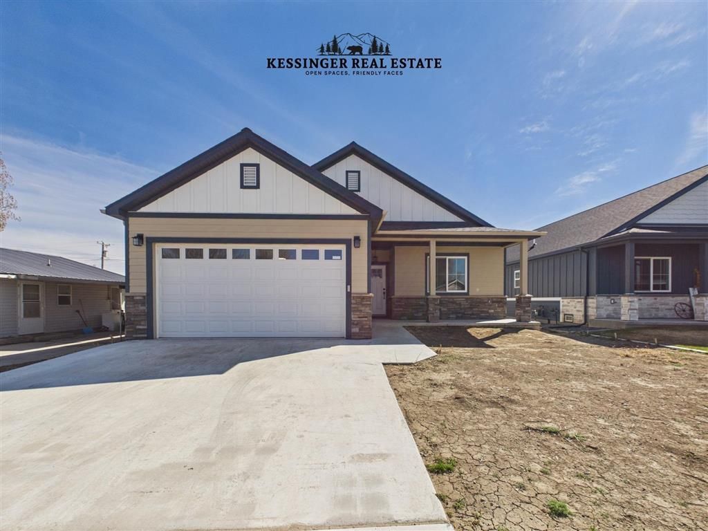 Photo of 272 Park Ave, Lovell, WY 82431 (MLS # 10032215)