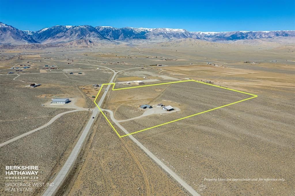 Photo of 5 Cowboy Dr, Clark, WY 82435 (MLS # 10032191)