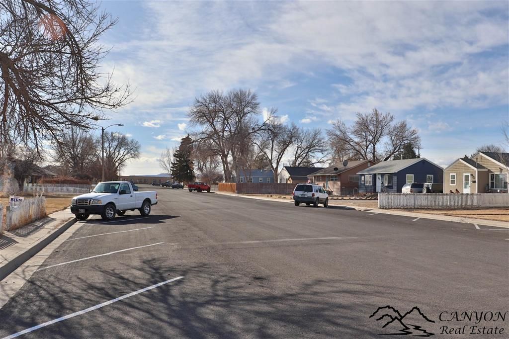 Photo of 423 S Clark St, Powell, WY 82435 (MLS # 10032023)