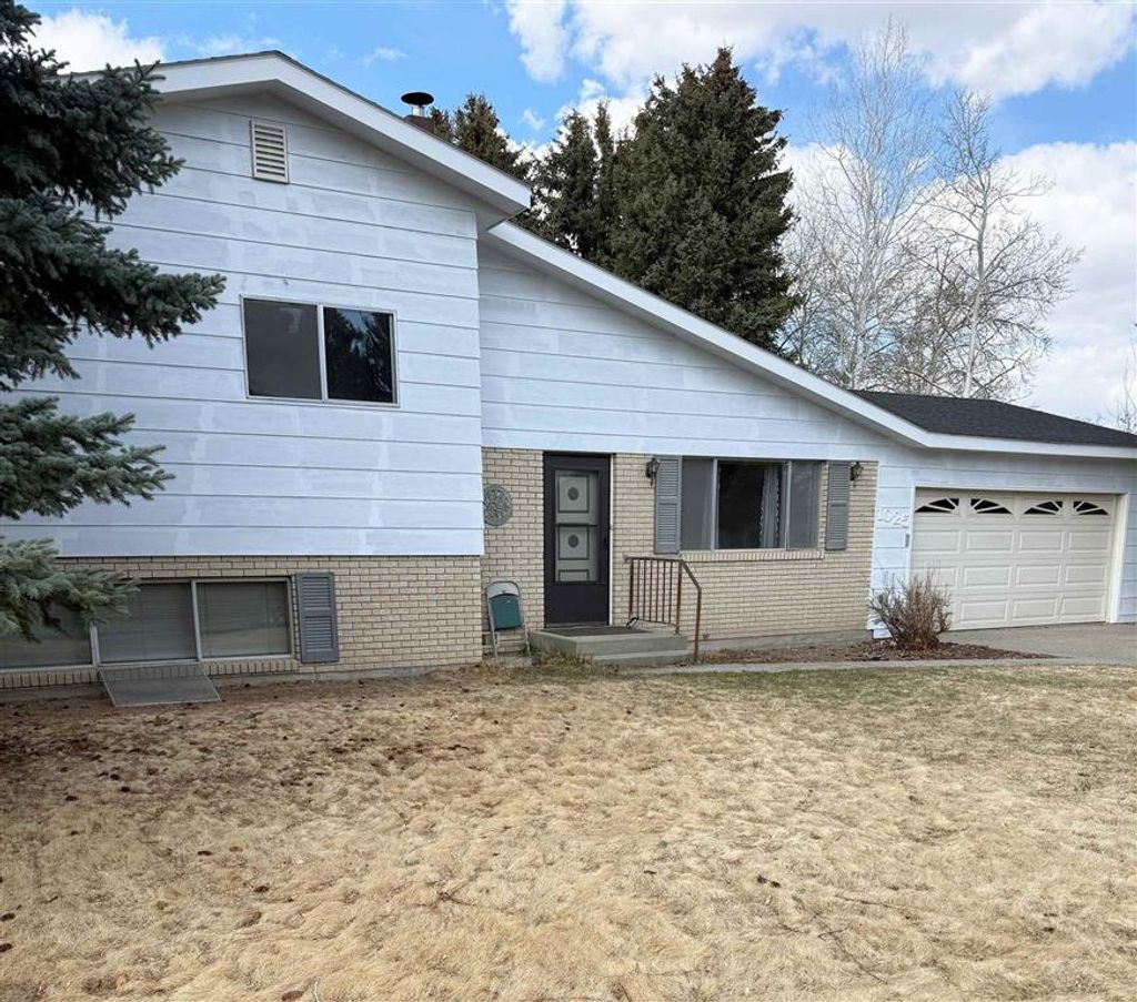Photo of 1025 Aspen Dr, Cody, WY 82414 (MLS # 10032307)