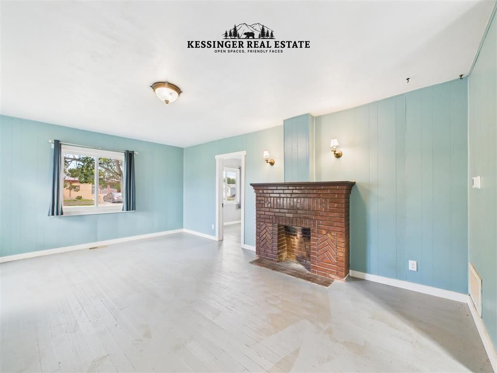 Photo of 5 E 3rd St, Lovell, WY 82431 (MLS # 10031742)