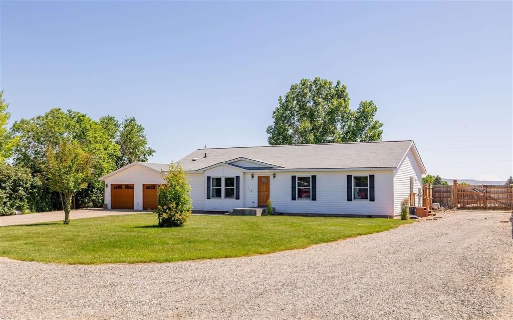 Photo of 138 Pleasant View Dr, Cody, WY 82414 (MLS # 10031832)