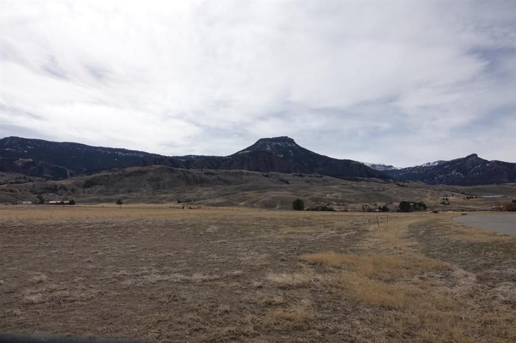 Photo of 31 Stillwater Dr #121, Cody, WY 82414 (MLS # 10032096)