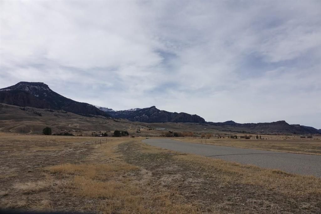 Photo of 31 Stillwater Dr #121, Cody, WY 82414 (MLS # 10032096)