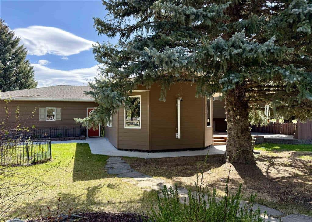 Photo of 221 44th St N St, Cody, WY 82414 (MLS # 10032355)