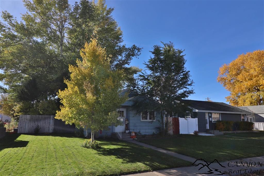 Photo of 624 Avenue H, Powell, WY 82435 (MLS # 10031820)