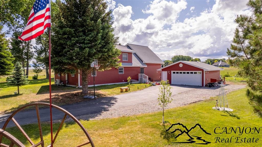 Photo of 5 Longhorn Dr, Cody, WY 82414 (MLS # 10032284)
