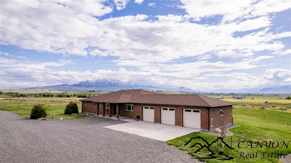 Photo of 31 Diamond Basin Rd, Cody, WY 82414 (MLS # 10032151)