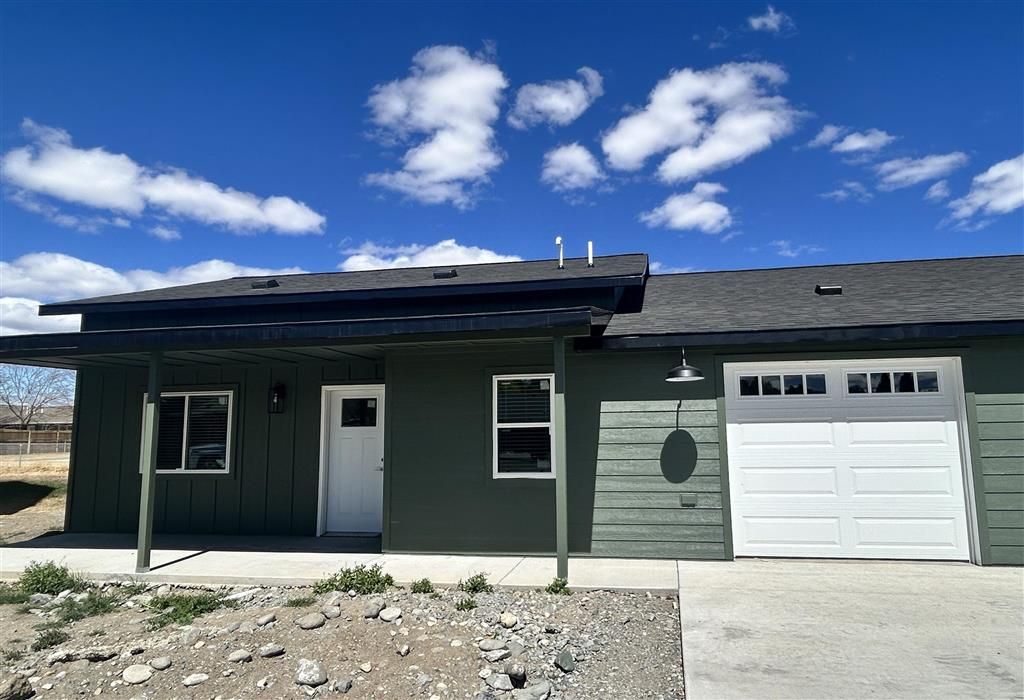 Photo of 801 Cocoa Court #B, Cody, WY 82414 (MLS # 10032377)