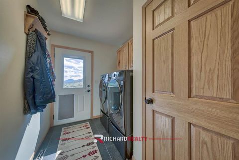 Tiny photo for 66 Stagecoach Trl, Cody, WY 82414 (MLS # 10032349)