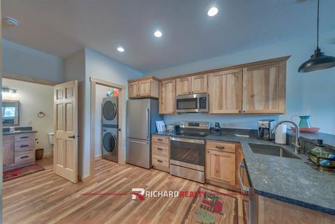 Tiny photo for 66 Stagecoach Trl, Cody, WY 82414 (MLS # 10032349)