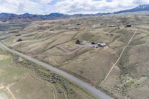 Tiny photo for 66 Stagecoach Trl, Cody, WY 82414 (MLS # 10032349)
