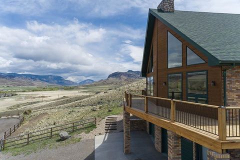 Tiny photo for 66 Stagecoach Trl, Cody, WY 82414 (MLS # 10032349)