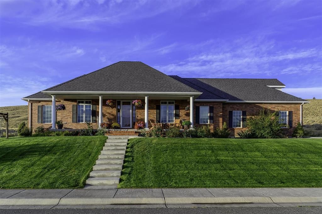 Photo of 732 Links View Dr, Cody, WY 82414 (MLS # 10030767)