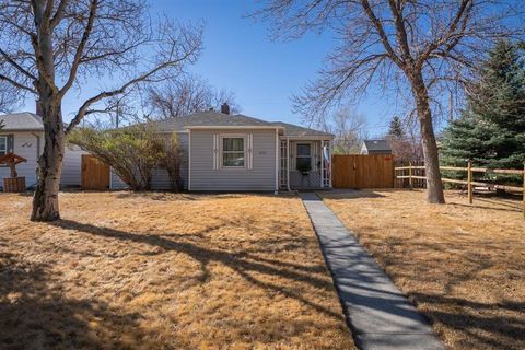Photo of 1802 Salsbury Ave, Cody, WY 82414 (MLS # 10032216)