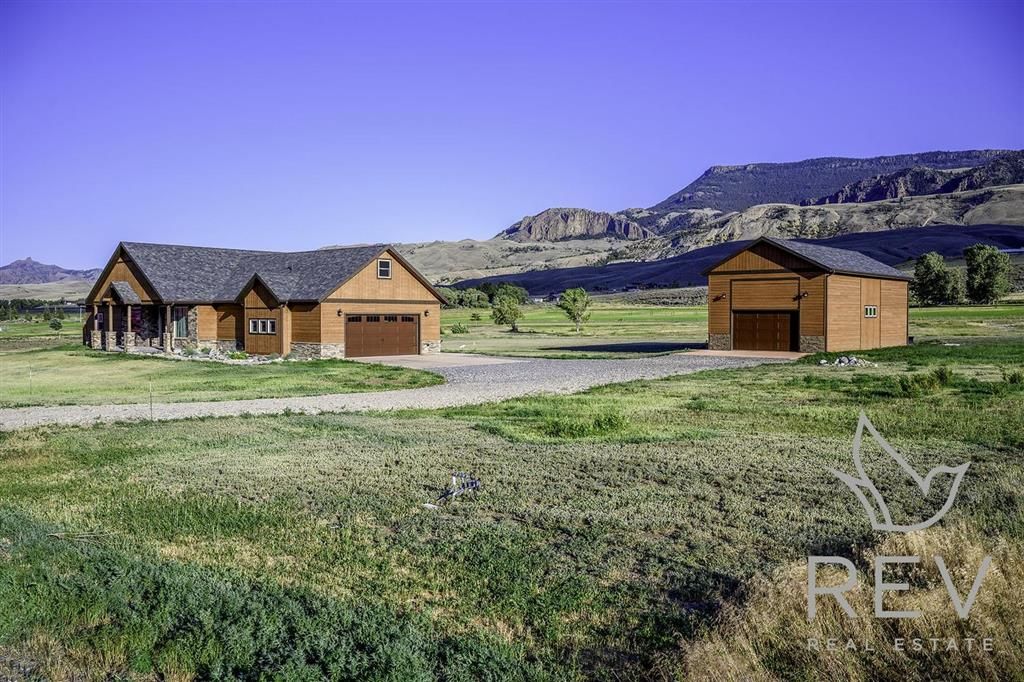 Photo of 108 Stillwater Dr, Cody, WY 82414 (MLS # 10032126)