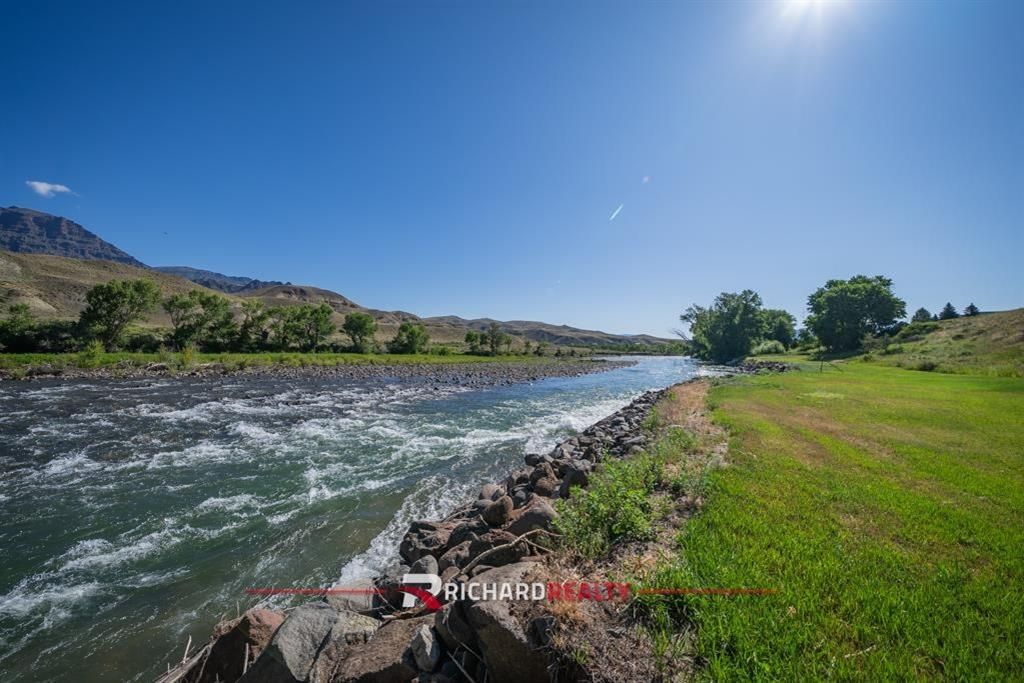 Photo of Lot B Trinity Pass #B, Cody, WY 82414 (MLS # 10031811)